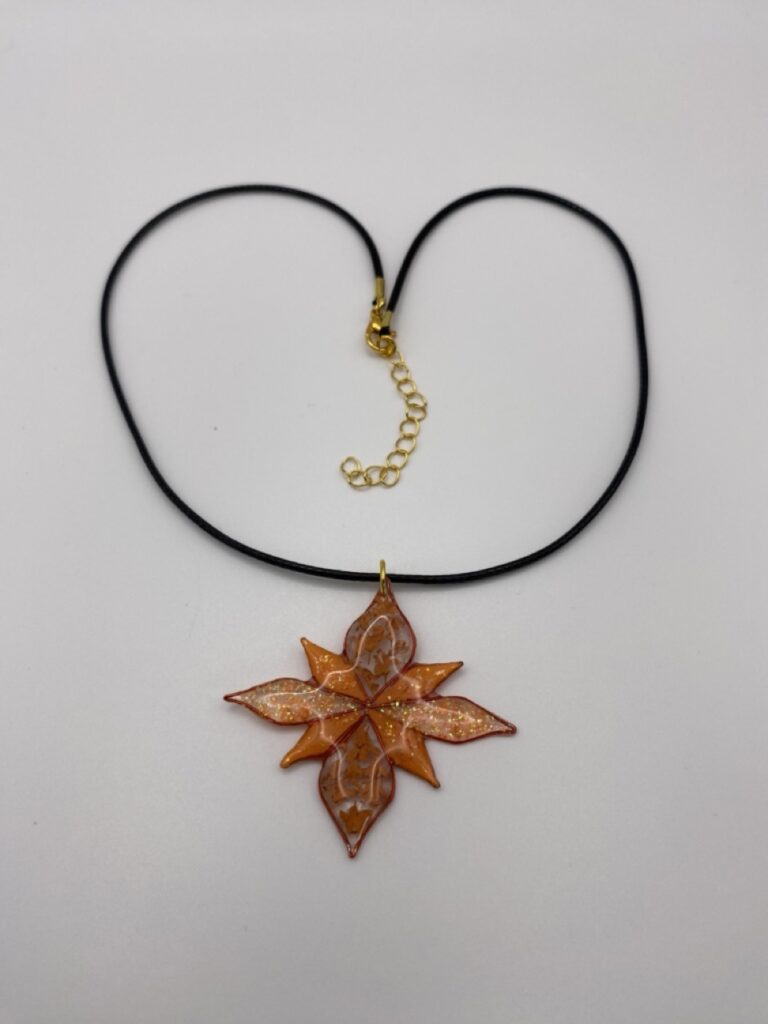 collier feuillage d'ambre
